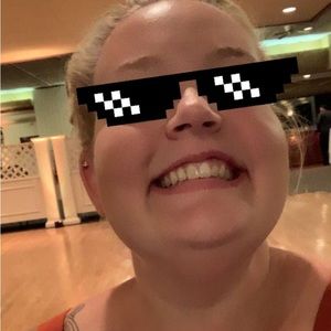 Meet your Posher, Hannah